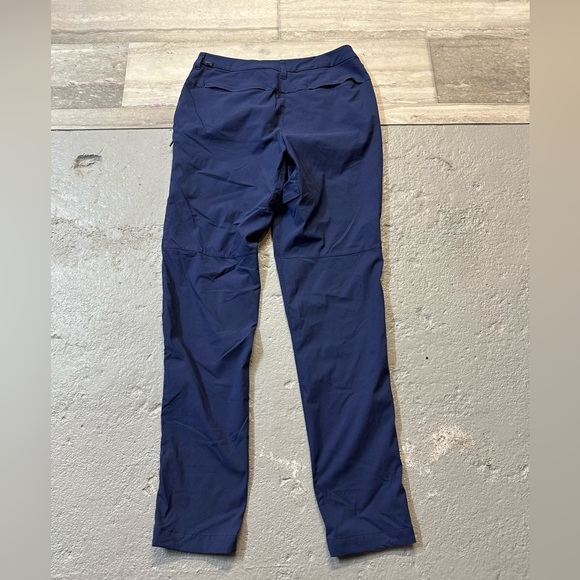 SOLD -Lululemon Stretch Nylon Classic-Tapered Golf Pant 31” - Picture 4 of 9